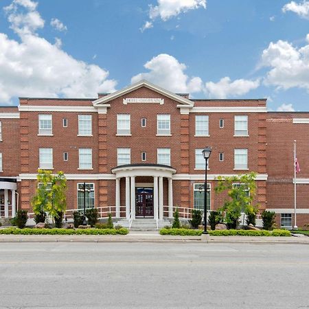 The Champlain Waterfront Hotel Ascend Hotel Collection Orillia Exterior photo