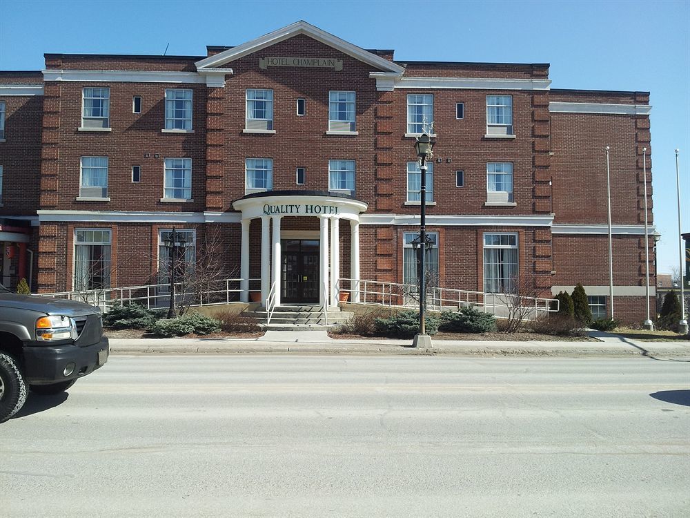 The Champlain Waterfront Hotel Ascend Hotel Collection Orillia Exterior photo