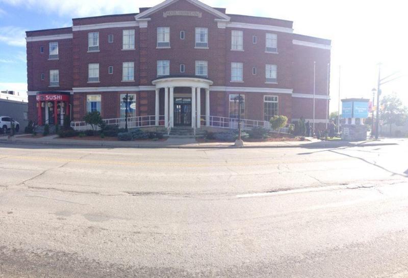 The Champlain Waterfront Hotel Ascend Hotel Collection Orillia Exterior photo