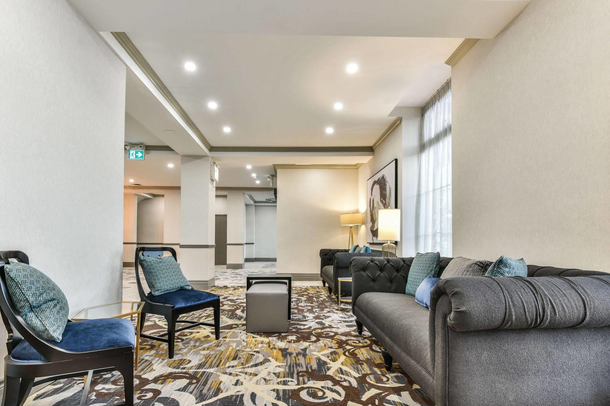 The Champlain Waterfront Hotel Ascend Hotel Collection Orillia Exterior photo